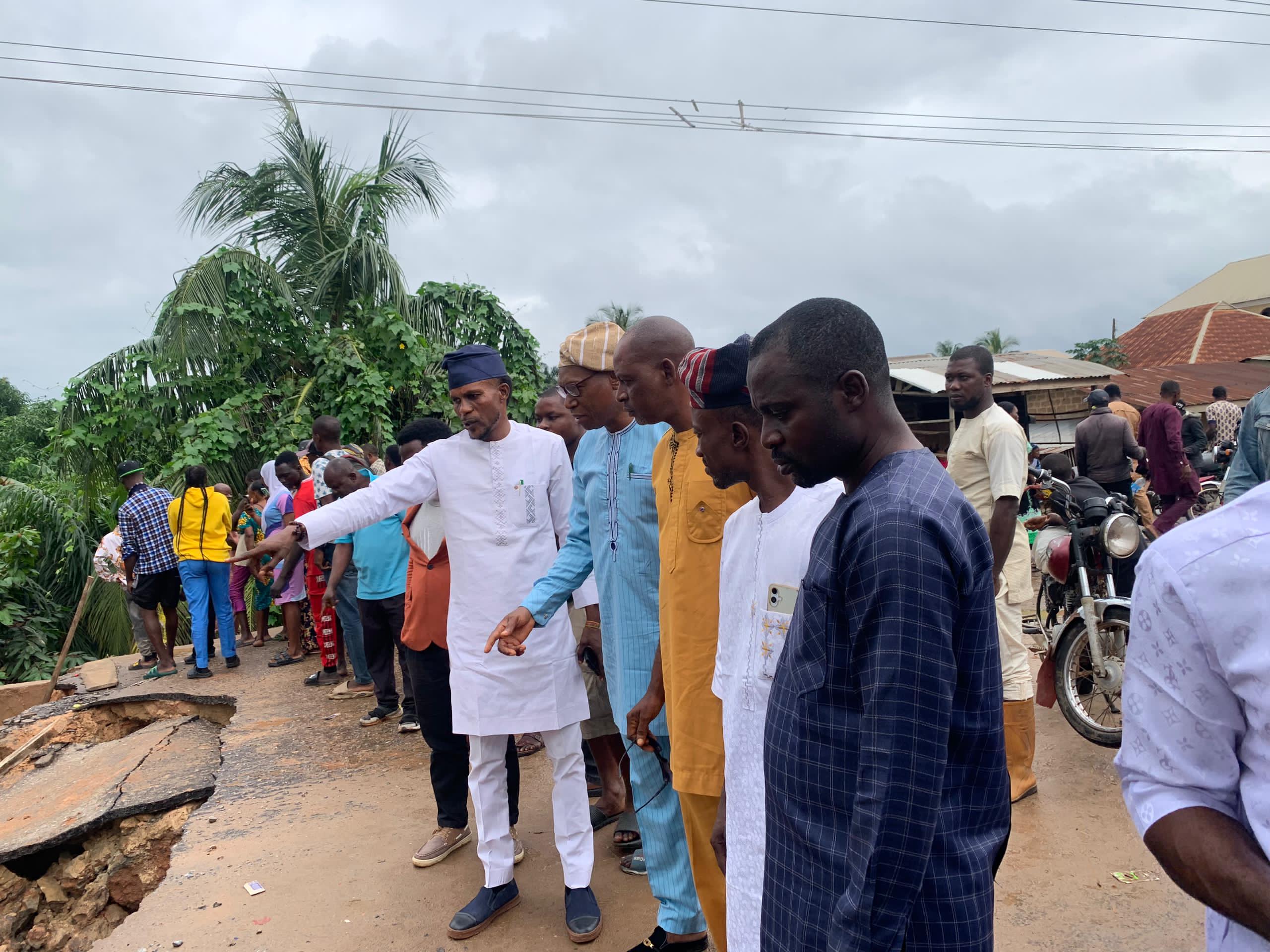 Gov Aiyedatiwa’s Aide, Hon. Wellington Adebawo, ODSEMA Team Visit Landslide Site in Ore, Assure Residents of Immediate Government Intervention [Photos]