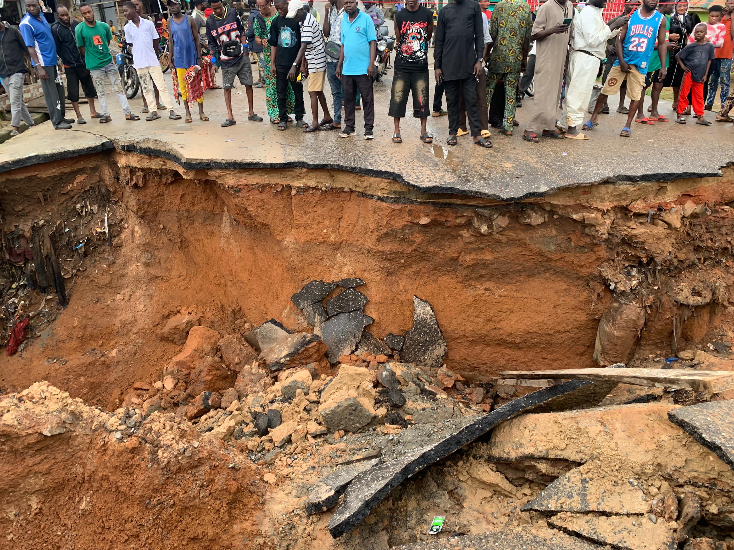 Gov Aiyedatiwa’s Aide, Hon. Wellington Adebawo, ODSEMA Team Visit Landslide Site in Ore, Assure Residents of Immediate Government Intervention [Photos]