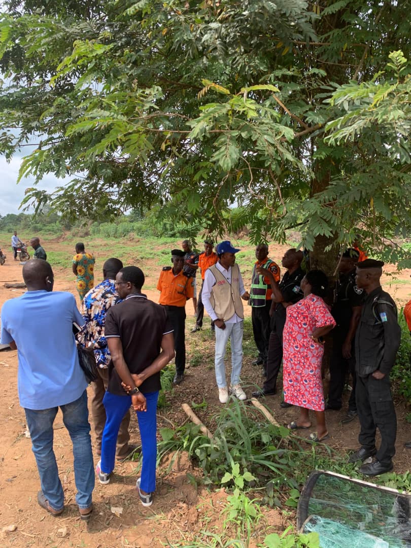 Hon. Wellington Adebawo Visits Ghastly Accident scene along Akure-Owo Road, Decries High Rate of Trucks Causing Accidents in Ondo state