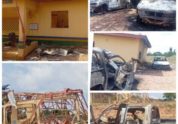 IPELE POLICE STATION ATTACK: GOVERNMENT OFFICIALS VISIT SCENE