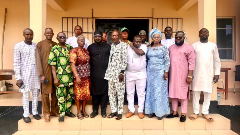 SA to the Governor on Inter-Party Affairs (Barr. Fadeshola Ojamomi) Congratulates Newly Elected Ondo State IPAC Chairman and other Executives